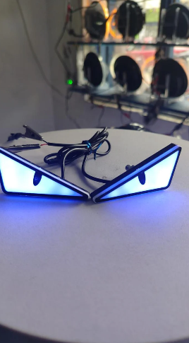 ¡Transformá tu Moto en una Máquina Imparable con las Luces LED HyperLED®! 🔥